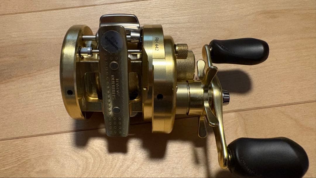 リール SHIMANO CALCUTTA CONQUEST 100