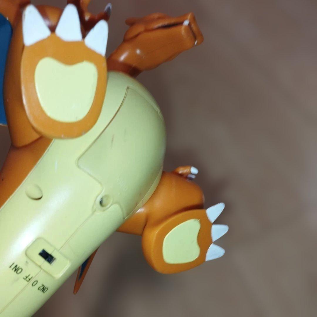 希少 ポケモンアクションフィギュア リザードン タカラトミー