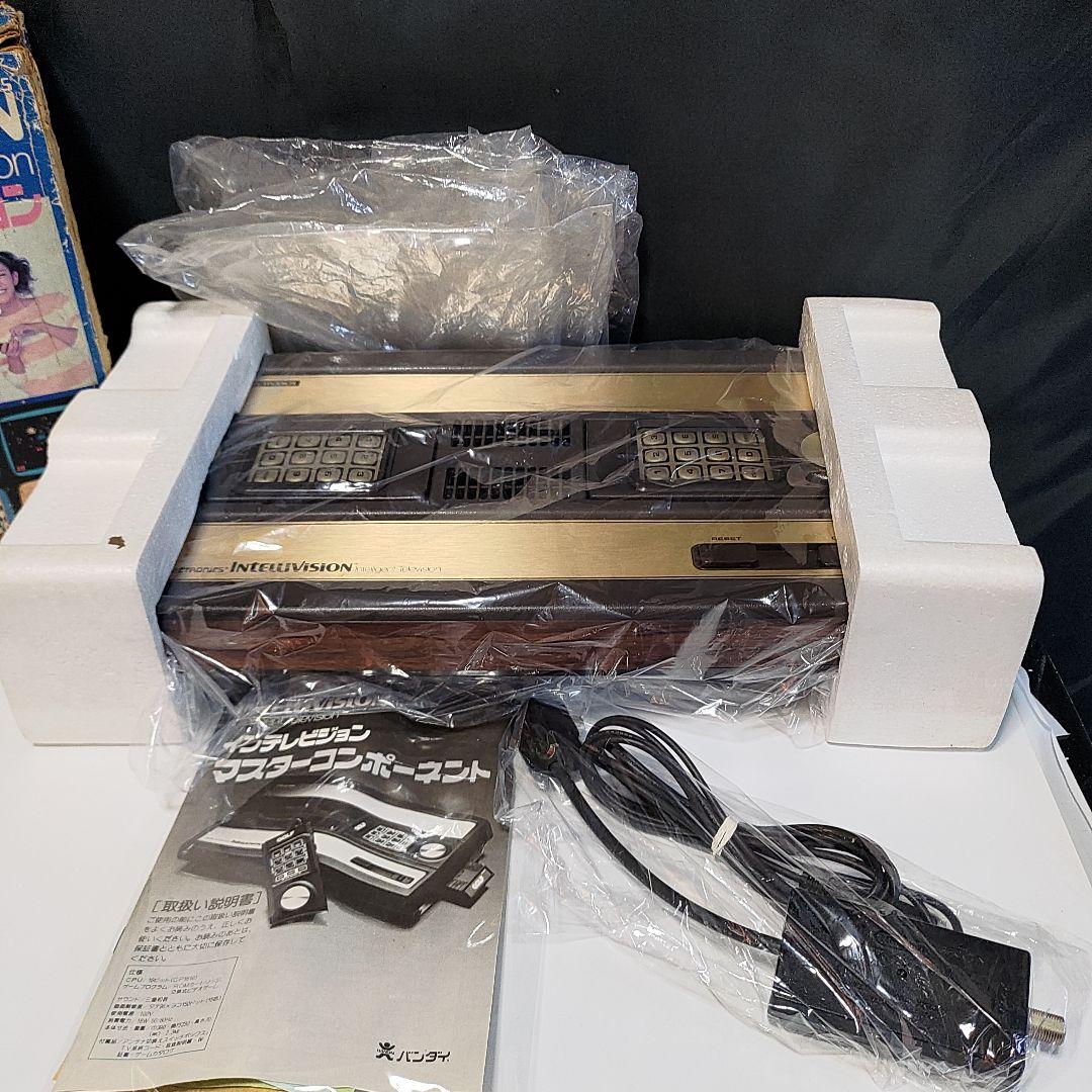 ★箱説付き★バンダイ国内版インテレビジョン本体&ソフト3本つき　中古動作品現状渡