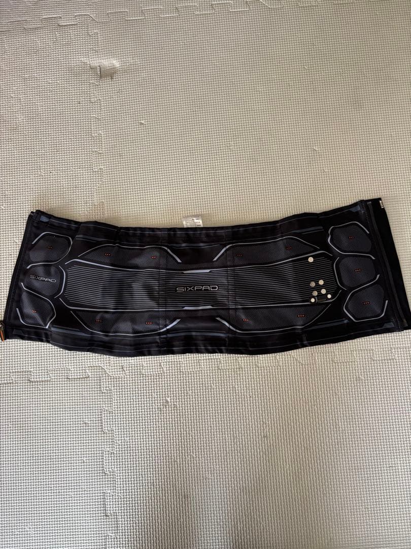 いが ほぼ未使用 SIXPAD コアベルト（S）コントローラー・充電器付き