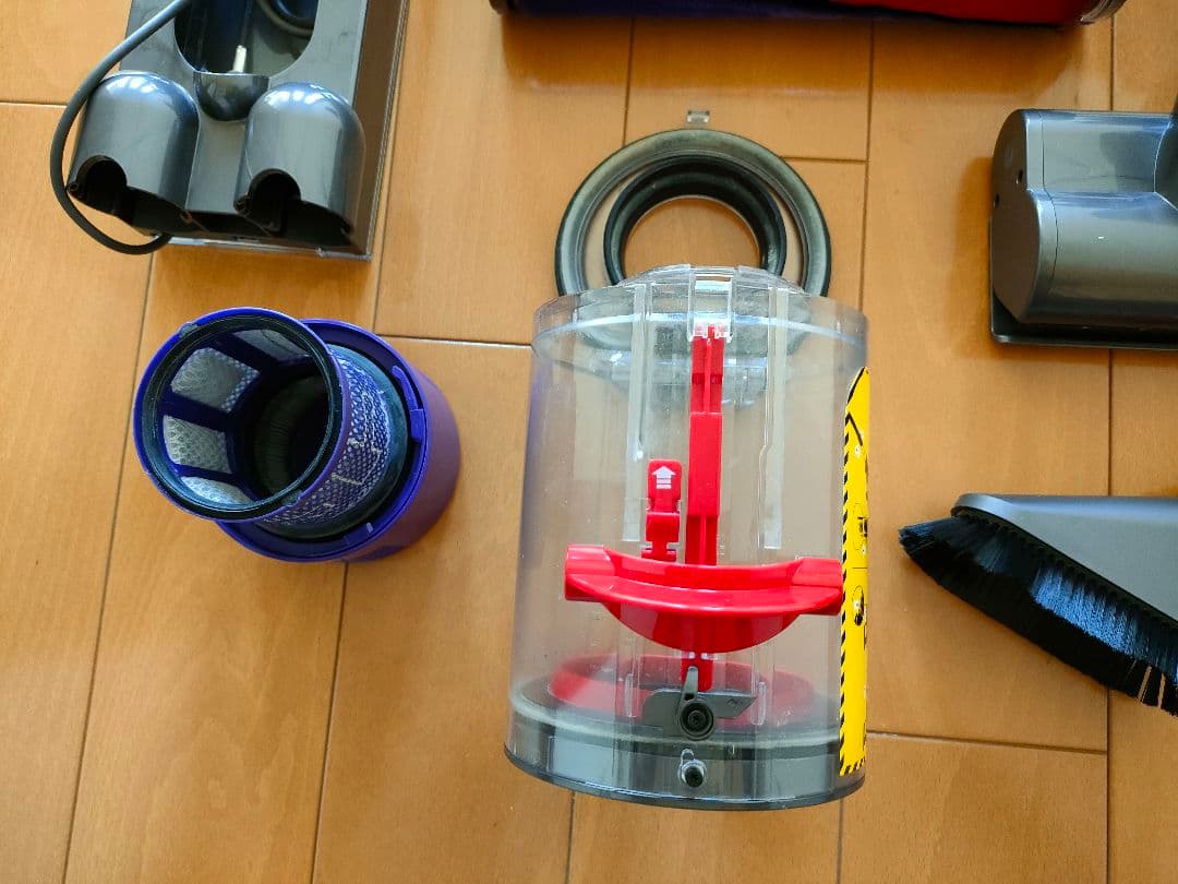Dyson Cyclone V10 Fluffy コードレスクリーナー 掃除機