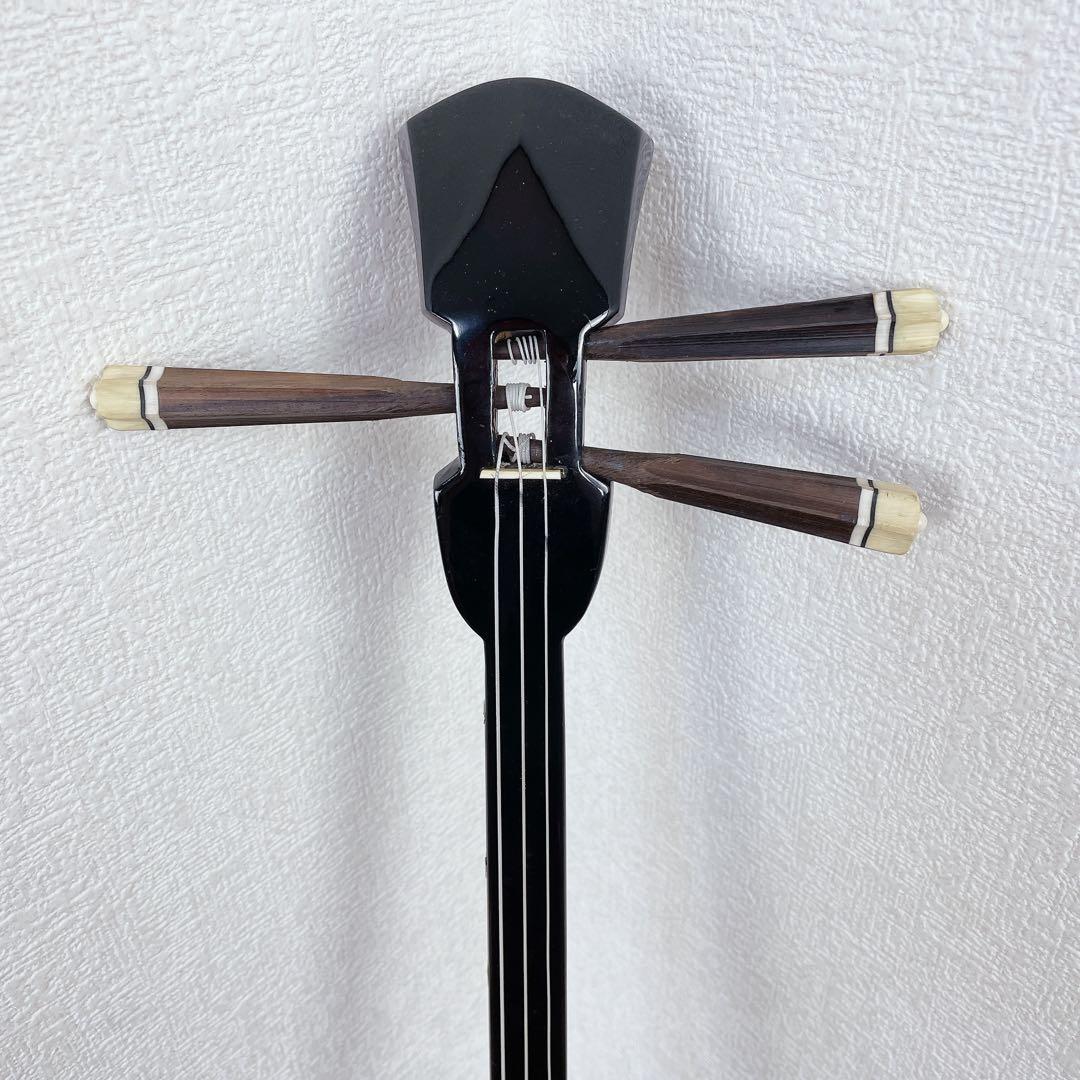沖縄三線 和楽器 人口皮 ケース付き 付属品多数 三線