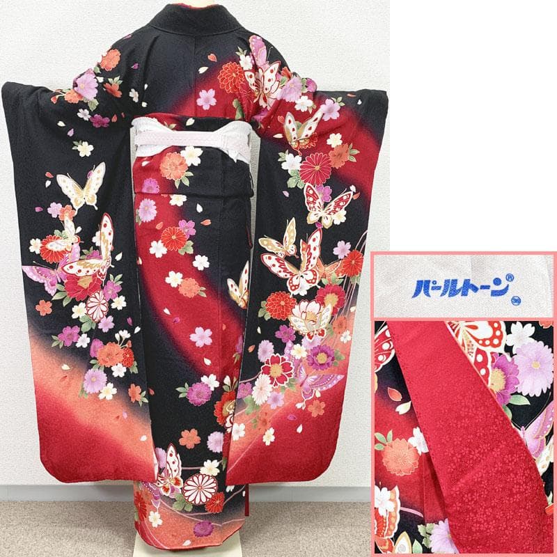 507z52, レース半衿☆人気！振袖 古典柄 金彩 地紋 蝶 赤×黒☆美品