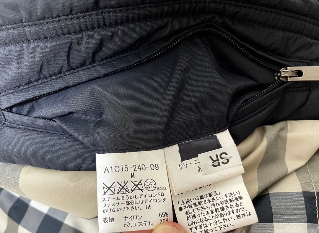 バーバリーロンドン美品黒色ビジネスダウンコート フード脱着