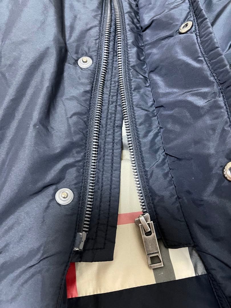 バーバリーロンドン美品黒色ビジネスダウンコート フード脱着