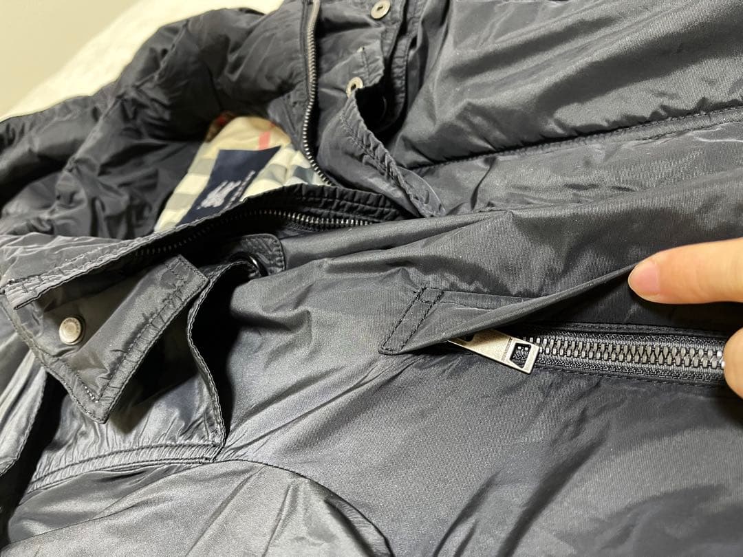 バーバリーロンドン美品黒色ビジネスダウンコート フード脱着