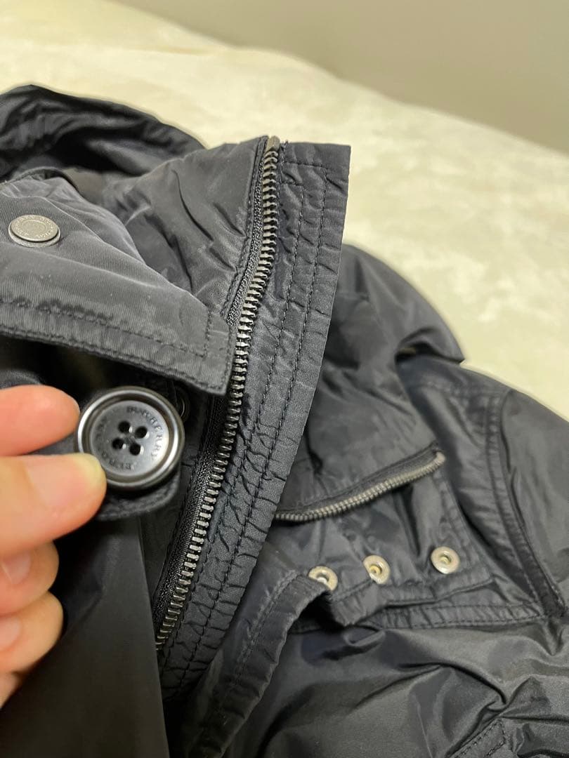 バーバリーロンドン美品黒色ビジネスダウンコート フード脱着