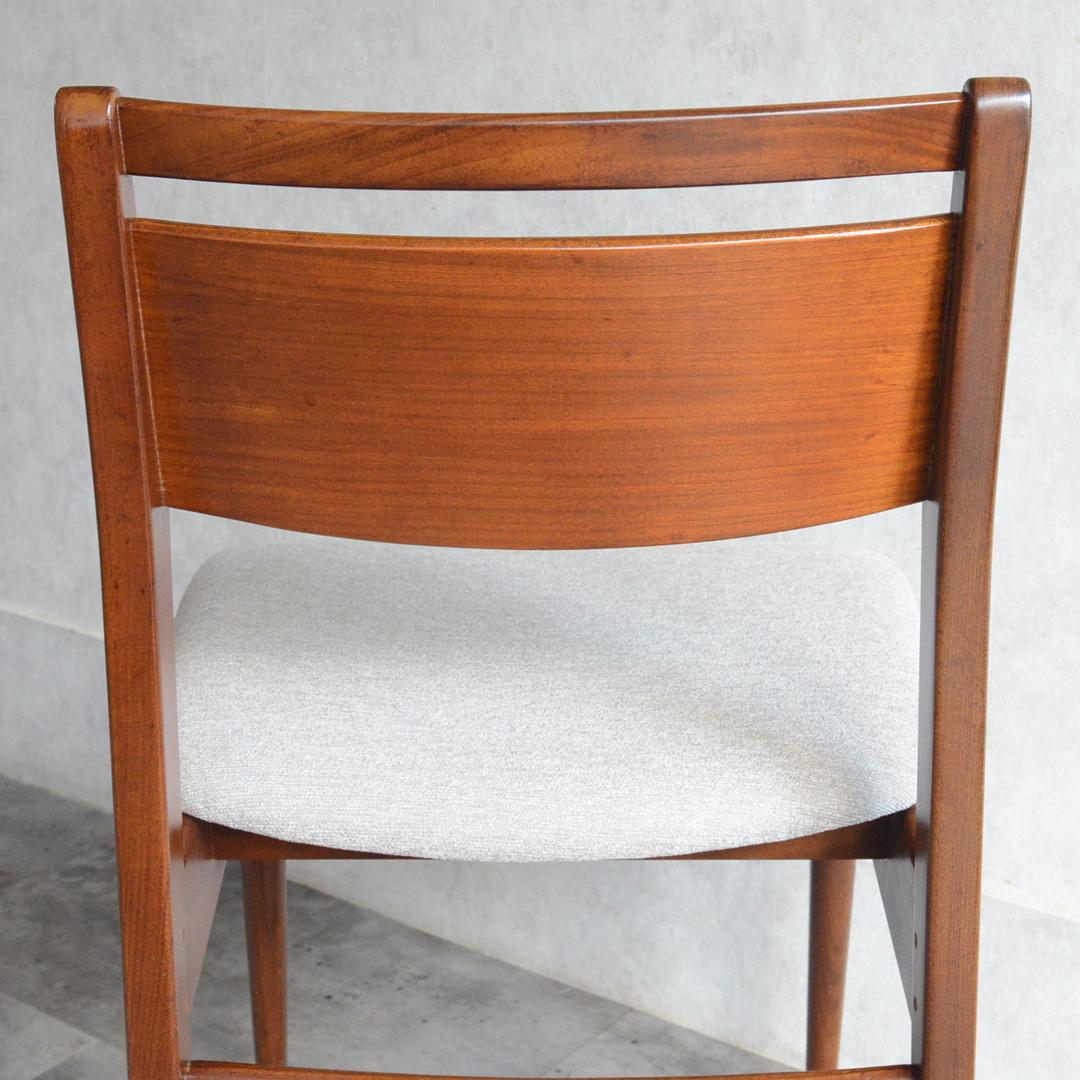 イギリスヴィンテージ チーク ダイニングチェア アイボリー 北欧家具 座面張替済