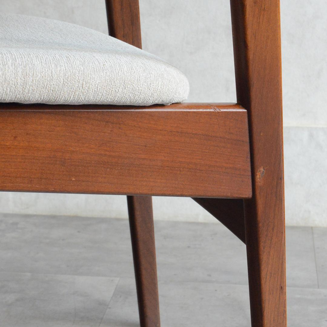 イギリスヴィンテージ チーク ダイニングチェア アイボリー 北欧家具 座面張替済