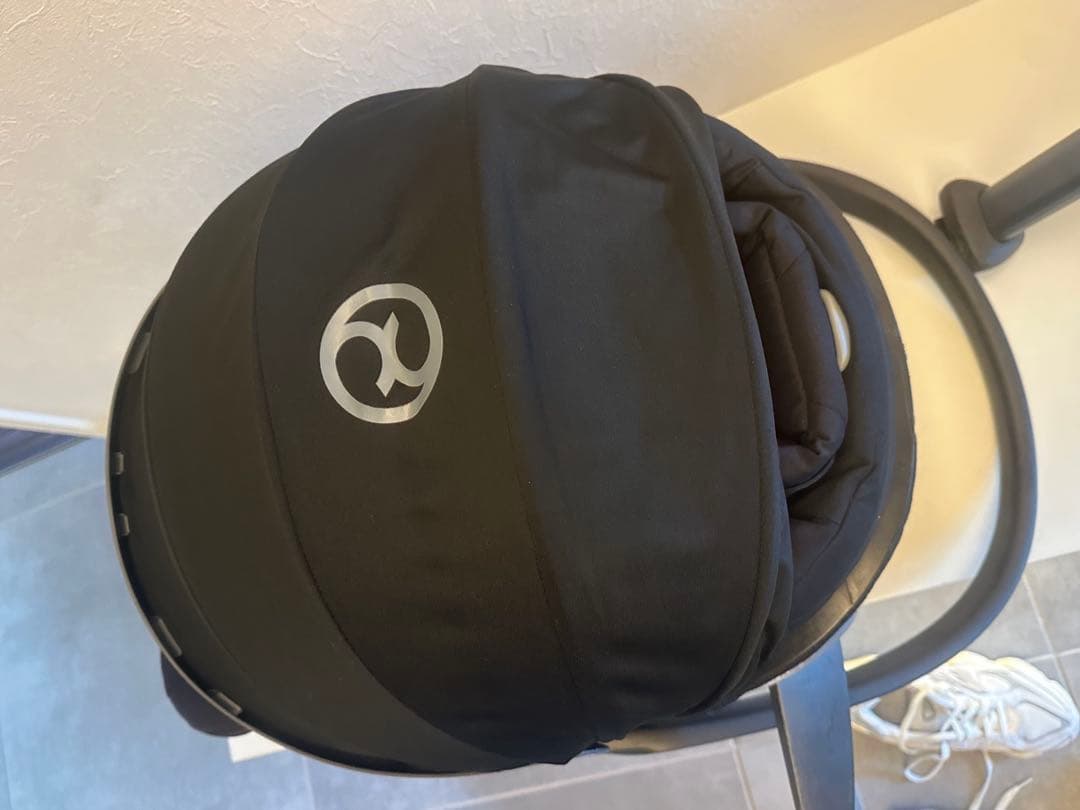 cybex 黒 ベビーシート ~18M