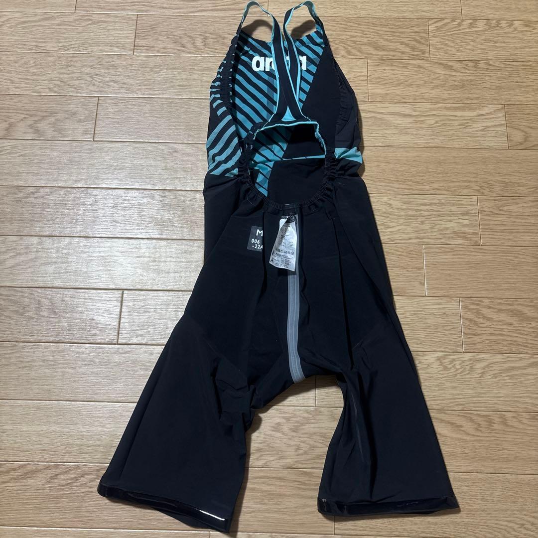 アリーナ　ダイヤモンズ アルティメット　アクアフォースX MF 高速水着　M