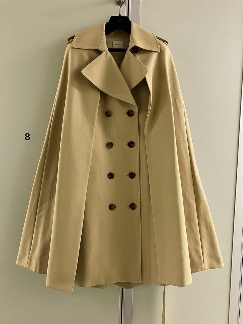 【KHAITE】\"Donna\" cape-effect trench coat