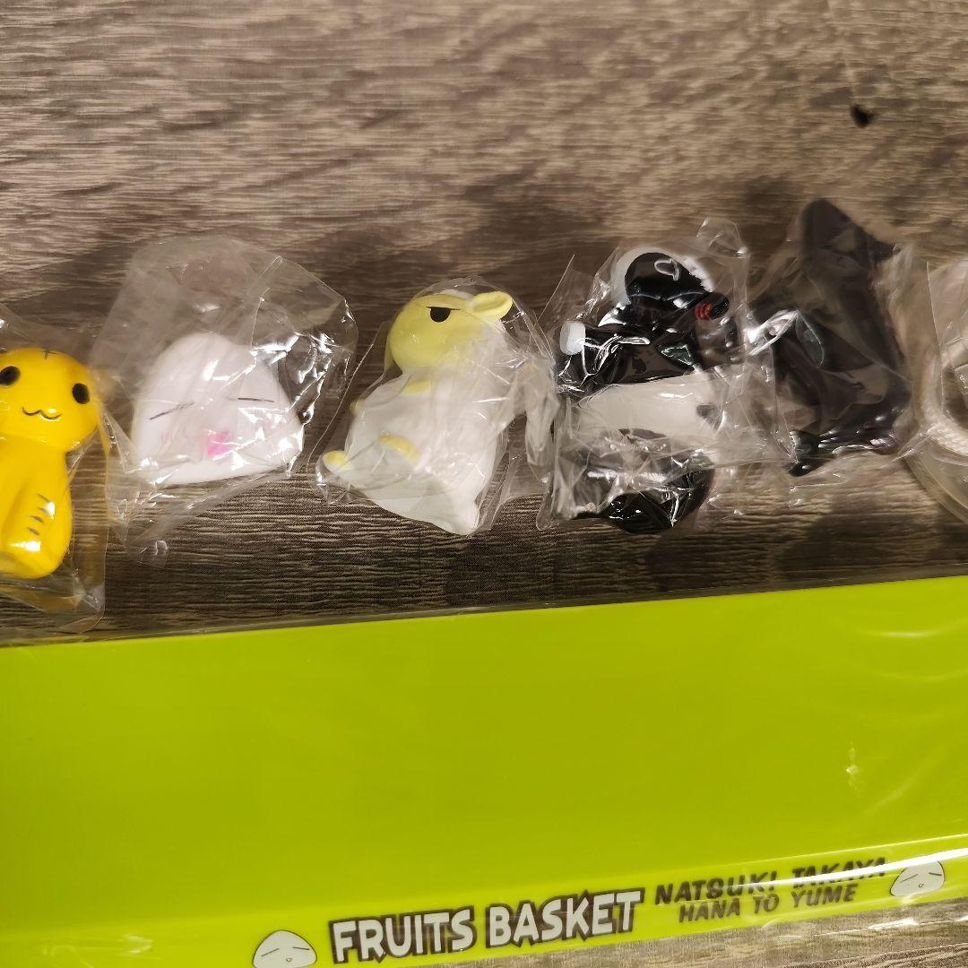 フルーツバスケット１２支フィギュアコンプ １５体セット ストラップ付き