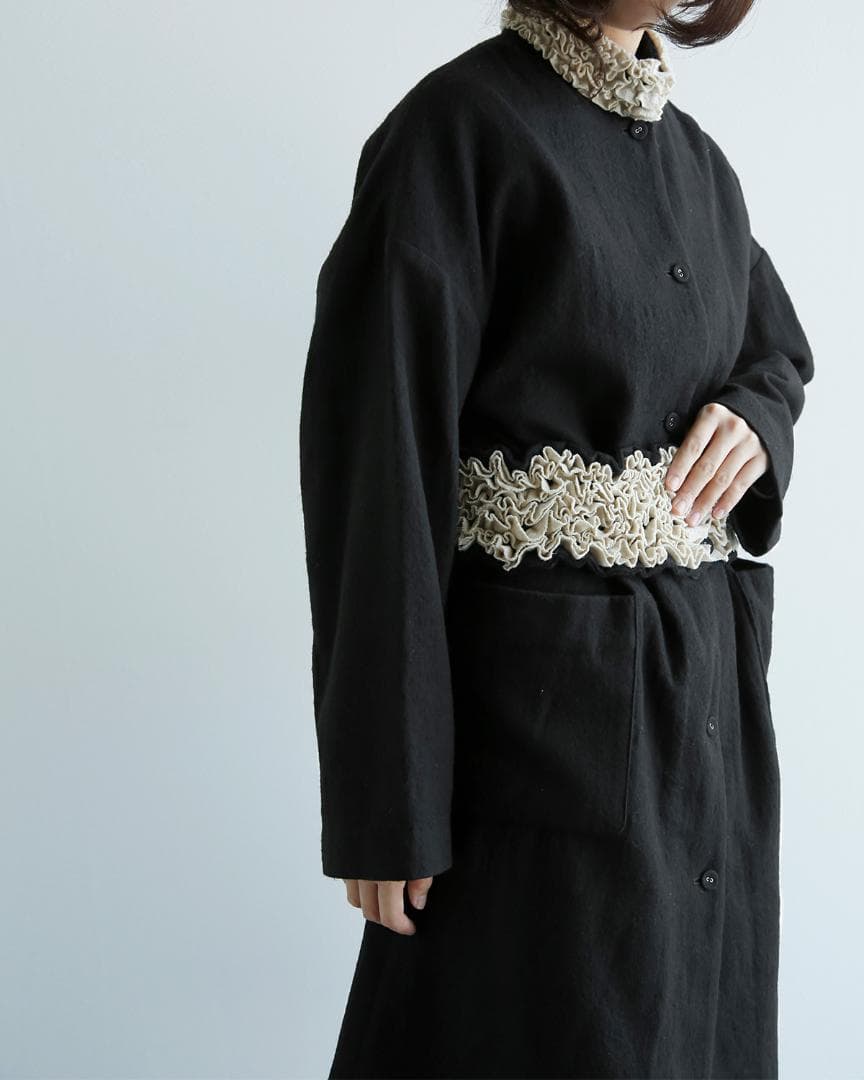 R & D.M.Co- オールドマンズテーラー フリル デコレーション コート