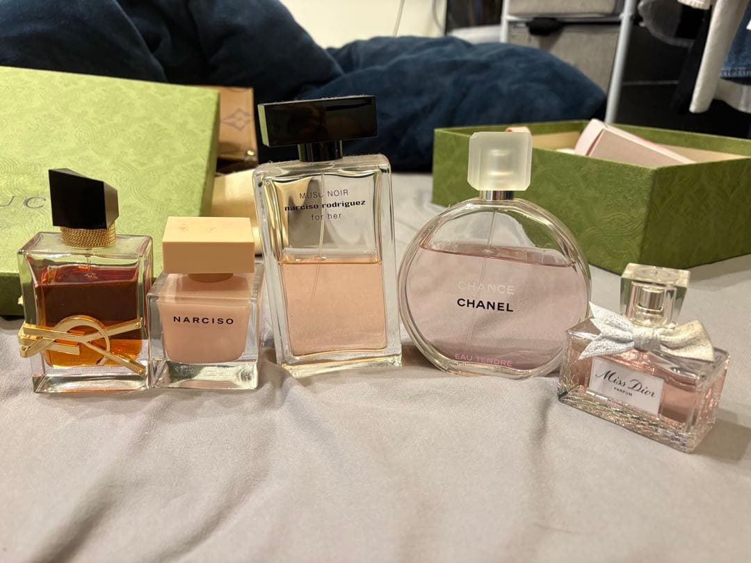 香水セット（イヴ・サンローラン、シャネル、ディオールなど） イヴ・サンローラン / YSL ブラック OP オーデパルファムセットの公式