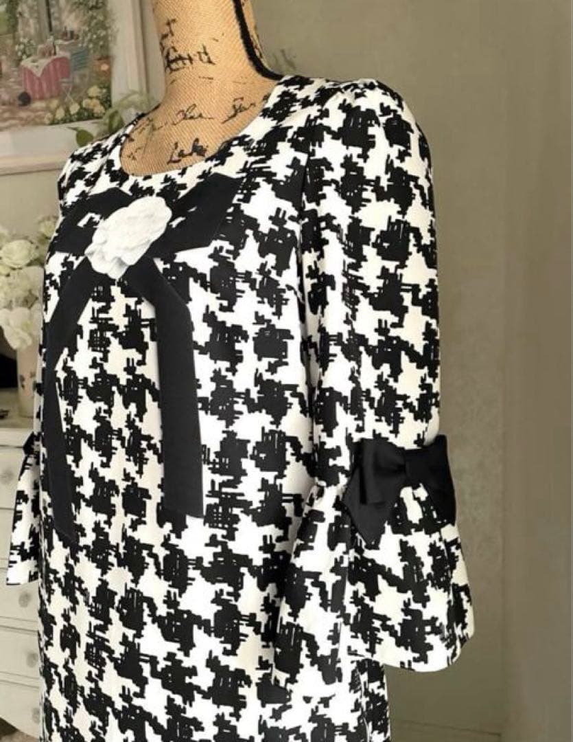 エムズグレイシー☆カメリアリボン付き千鳥格子柄モノトーンワンピース☆サイズ４０