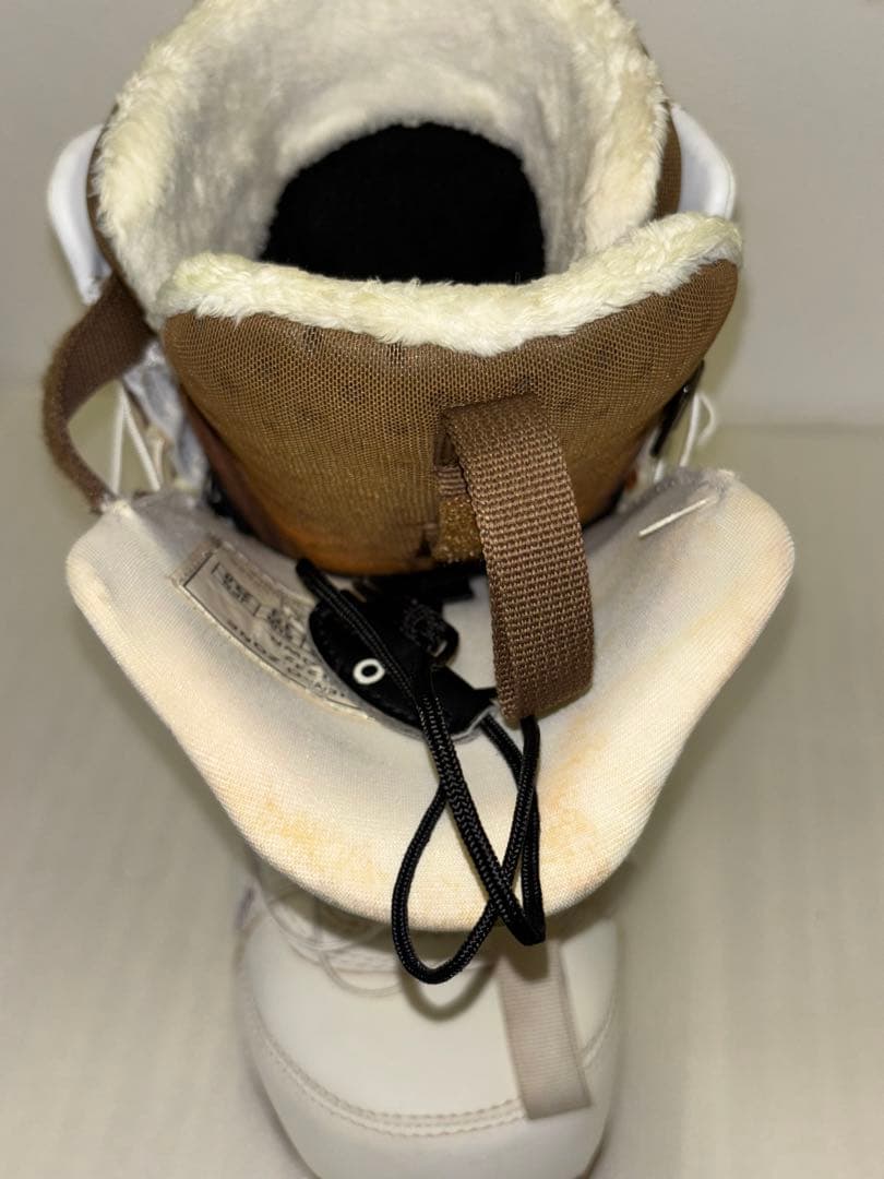 celsius スノーボードブーツ 女性用 ホワイト/ブラウン