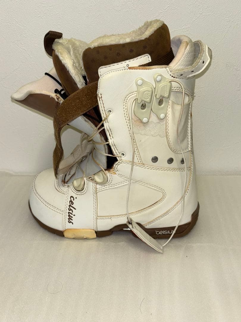 celsius スノーボードブーツ 女性用 ホワイト/ブラウン