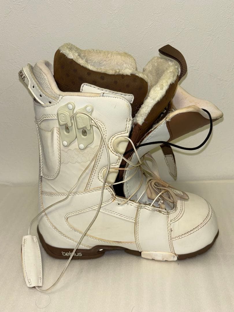 celsius スノーボードブーツ 女性用 ホワイト/ブラウン
