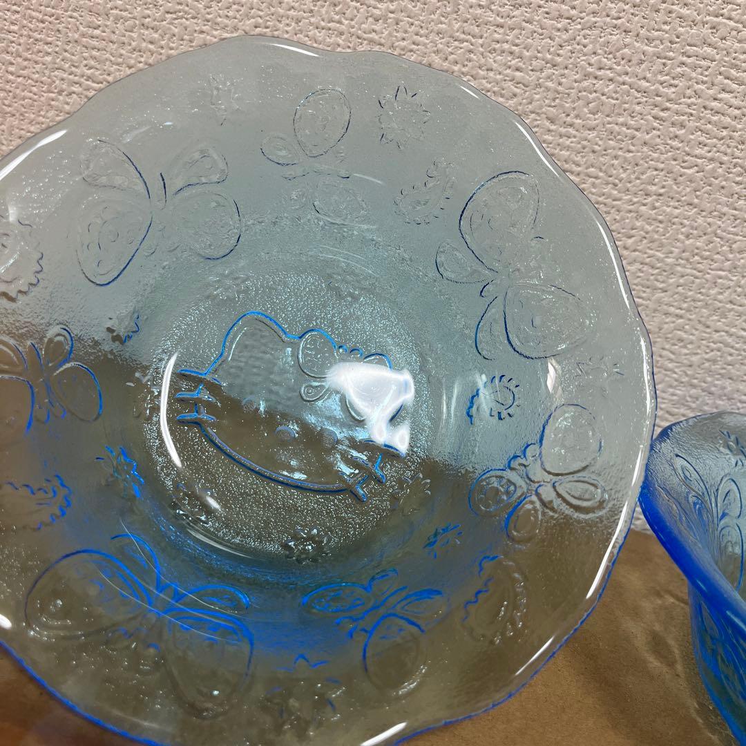 レア ハローキティ ガラス 皿 透明 水色 サンリオ 蝶々 大きい皿