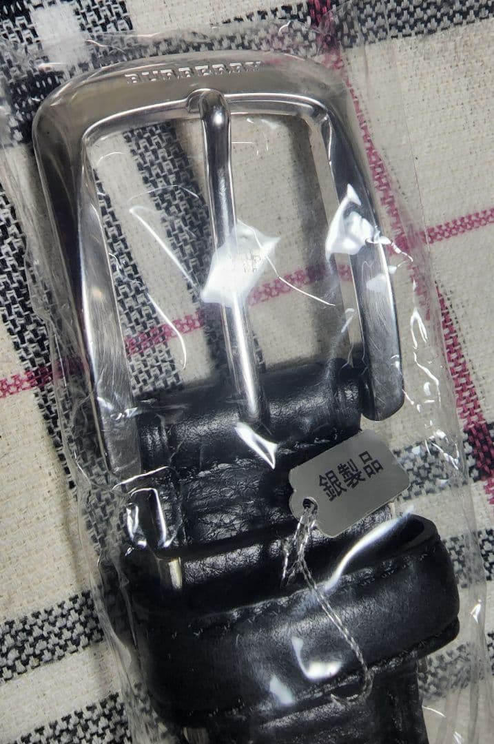 BURBERRY ブラックレザーベルト銀製バックル