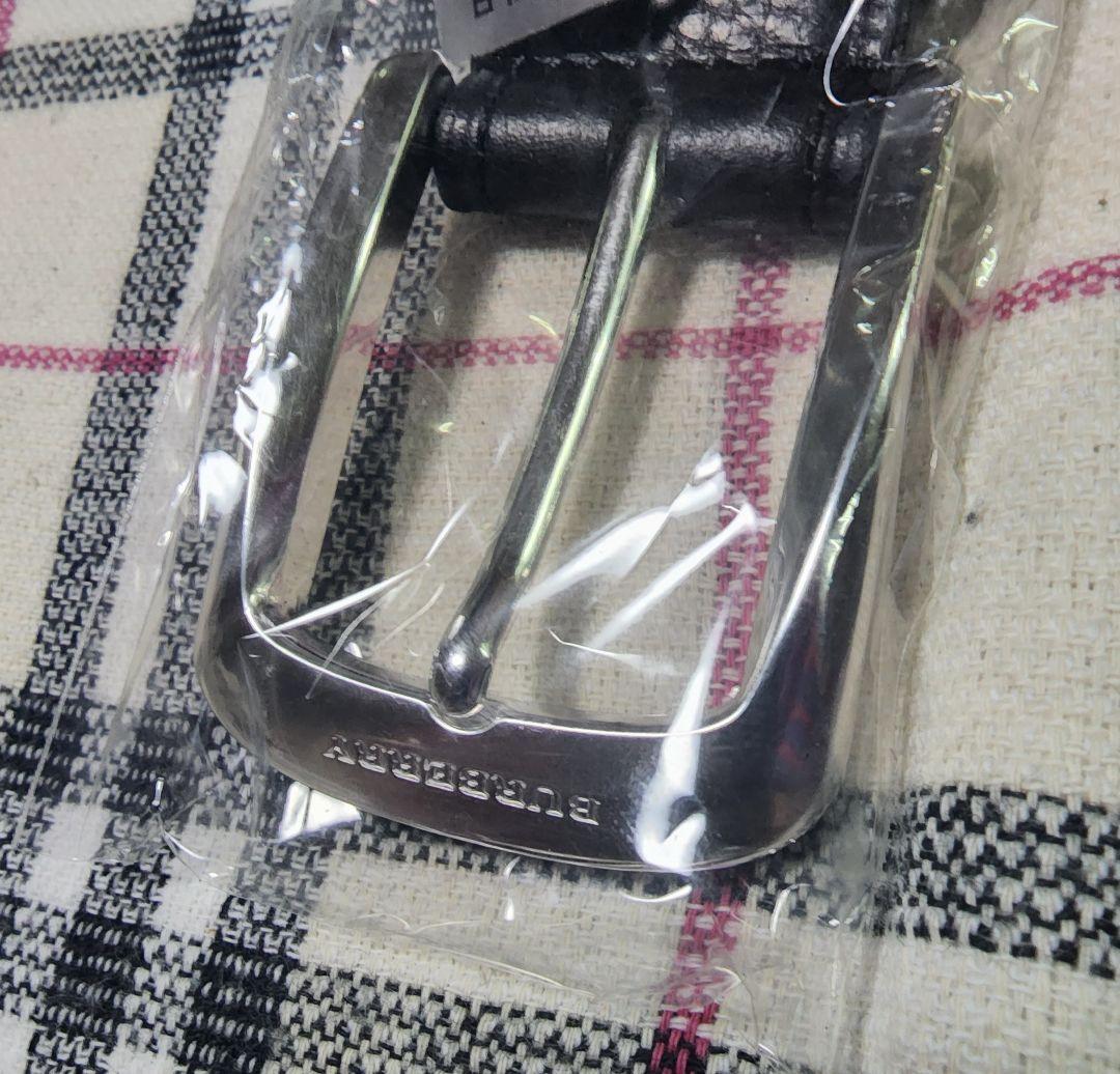 BURBERRY ブラックレザーベルト銀製バックル