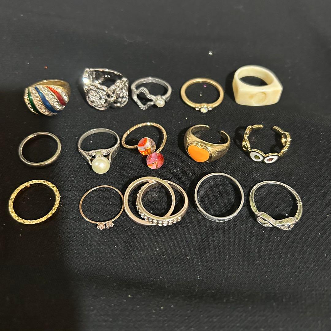 遺品整理ヴィンテージリングセット 15点 多様なデザイン - メルカリ