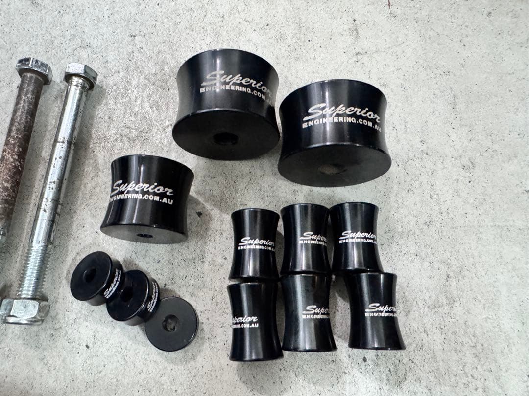 Superior Engineering ランクル200 40mm デフダウン - メルカリ