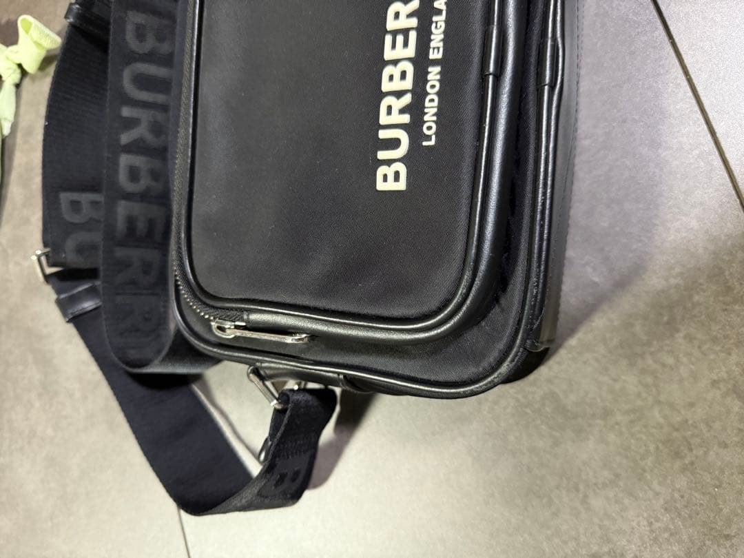 バーバリー　バッグ　ショルダー　BURBERRY