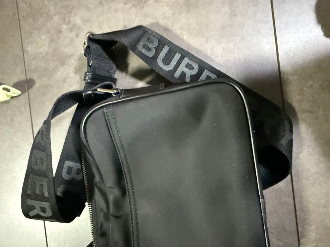 バーバリー　バッグ　ショルダー　BURBERRY