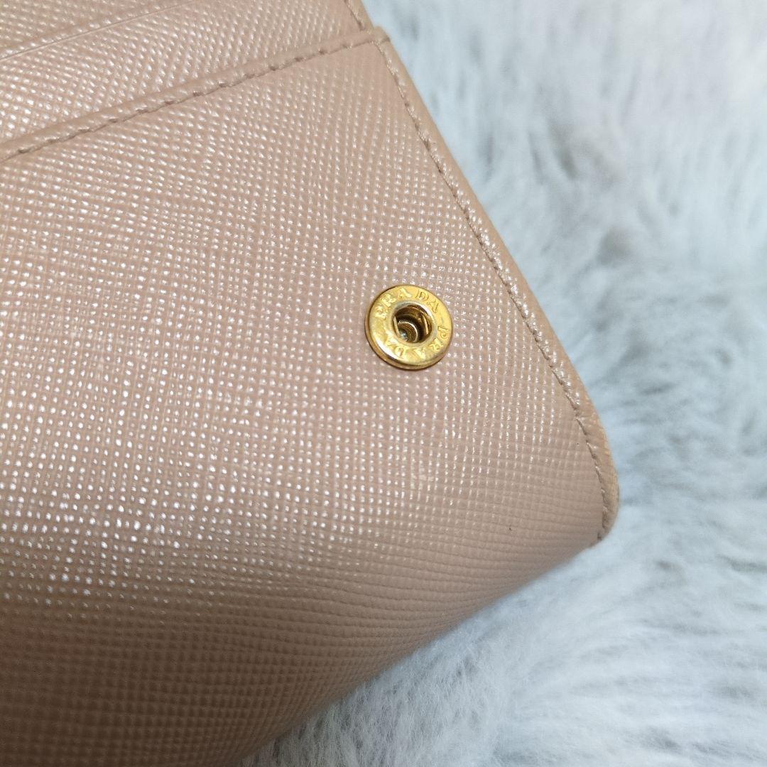 プラダPRADA　長財布【サフィアーノ】　廃盤人気カラーピンクベージュ