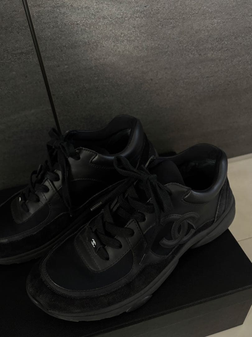 シャネル　スニーカー　ブラック　39