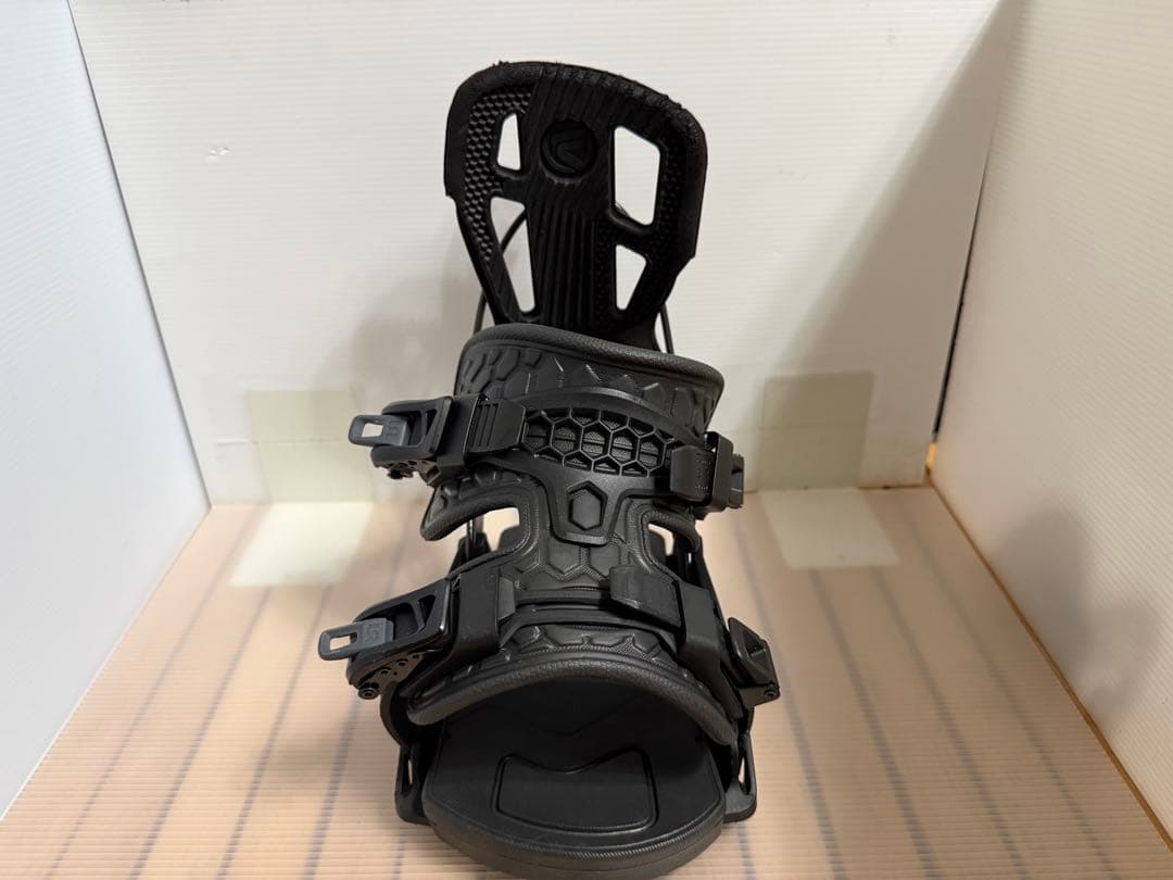 FLOW FUSE FUSIONビンディング sizeL NIDECKER