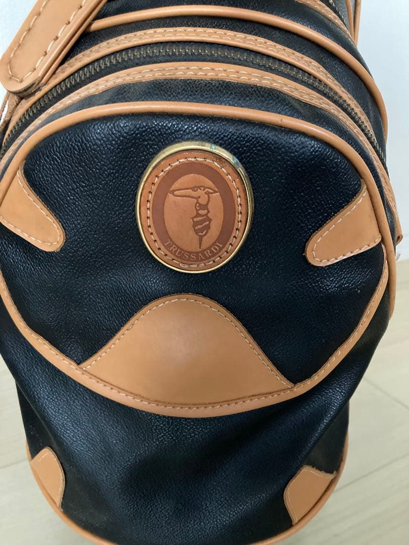 美品 トラサルディ ゴルフキャディーバッグ　レディース