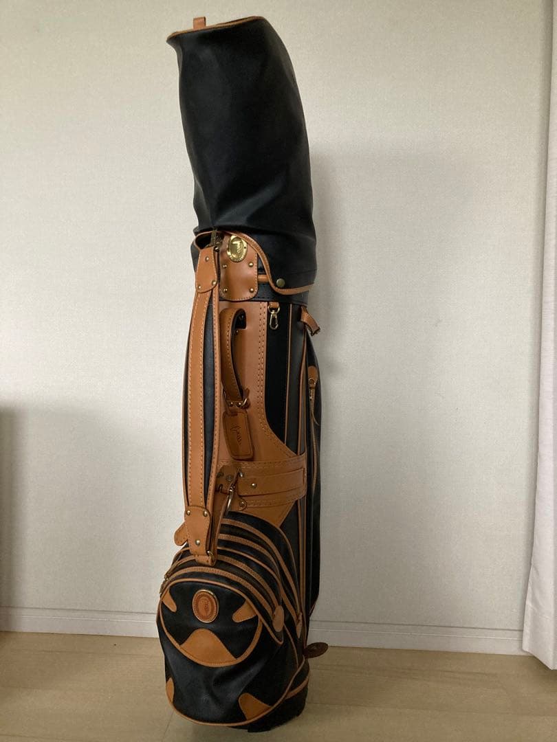 美品 トラサルディ ゴルフキャディーバッグ　レディース