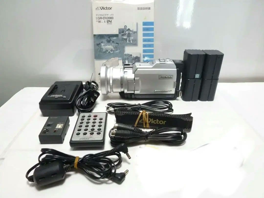 希少 Victor ビクター デジタルビデオカメラ GR-DV2000ジャンク品