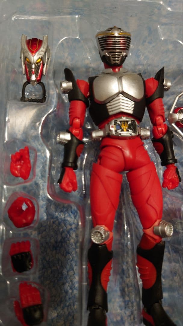 S.H.Figuarts　仮面ライダー龍騎ブランク体おまけ付き