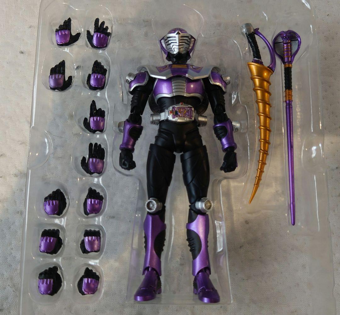 S.H.Figuarts　仮面ライダー龍騎ブランク体おまけ付き