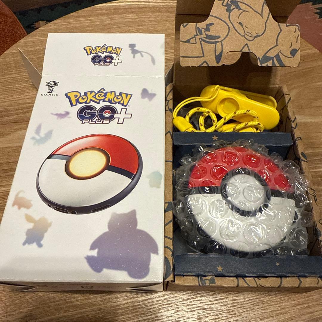 【本日発送可】Pokemon GO Plus + 付属品付き