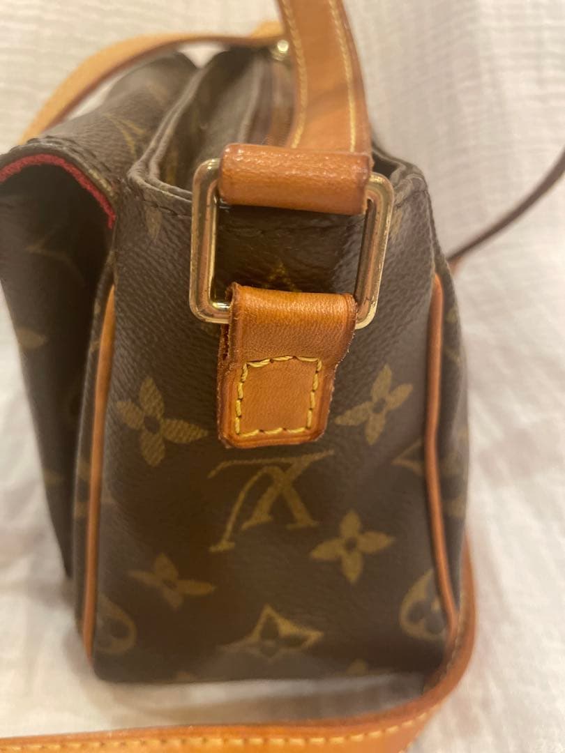ルイ ヴィトン モノグラム ヴィバシテ PM ブラウン M51165 モノグラム