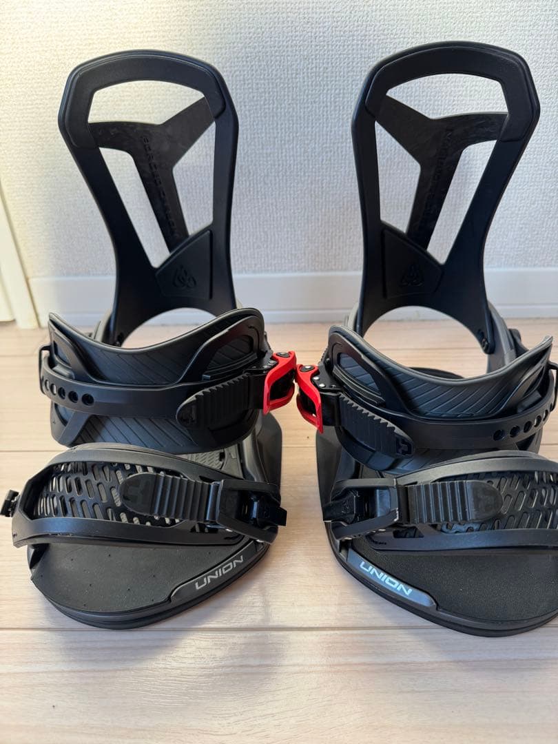 UNION スノーボード ビンディング ブラック/レッド FALCOR