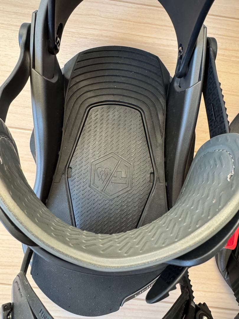 UNION スノーボード ビンディング ブラック/レッド FALCOR