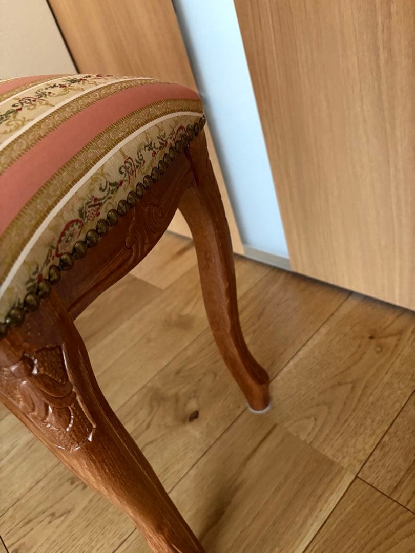 クラシックスタイル スツール　イタリア家具