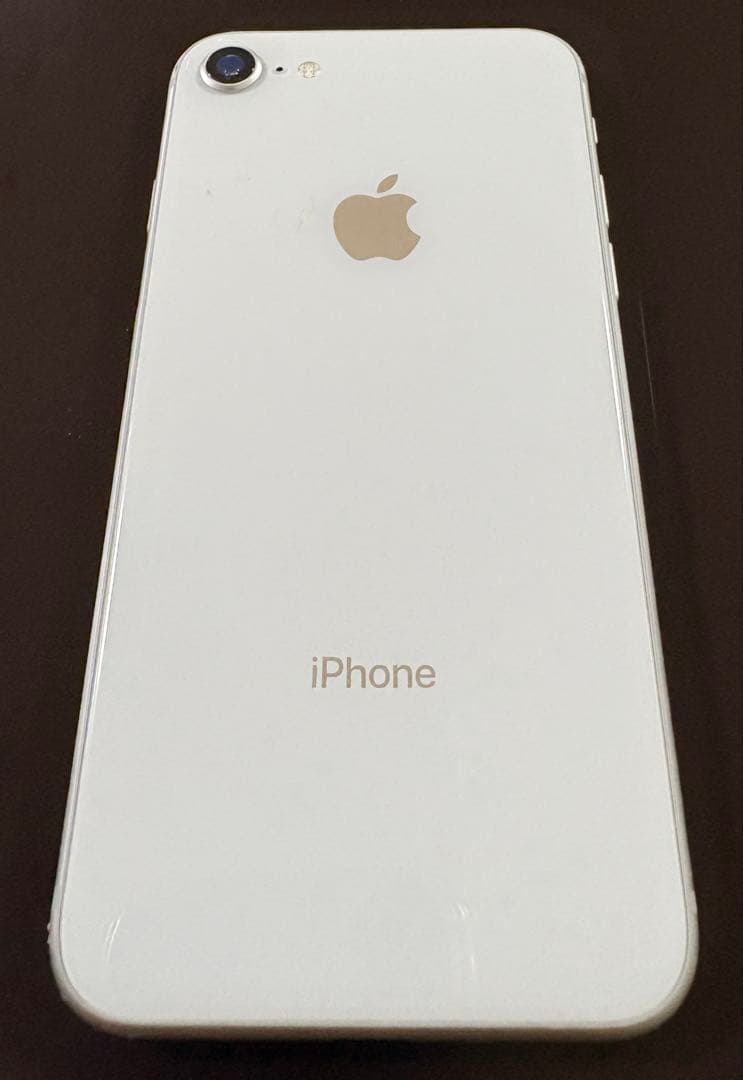 匿名配送込】iPhone 8 64GB SIMフリー 箱ケーブル充電器付属-センチの通販