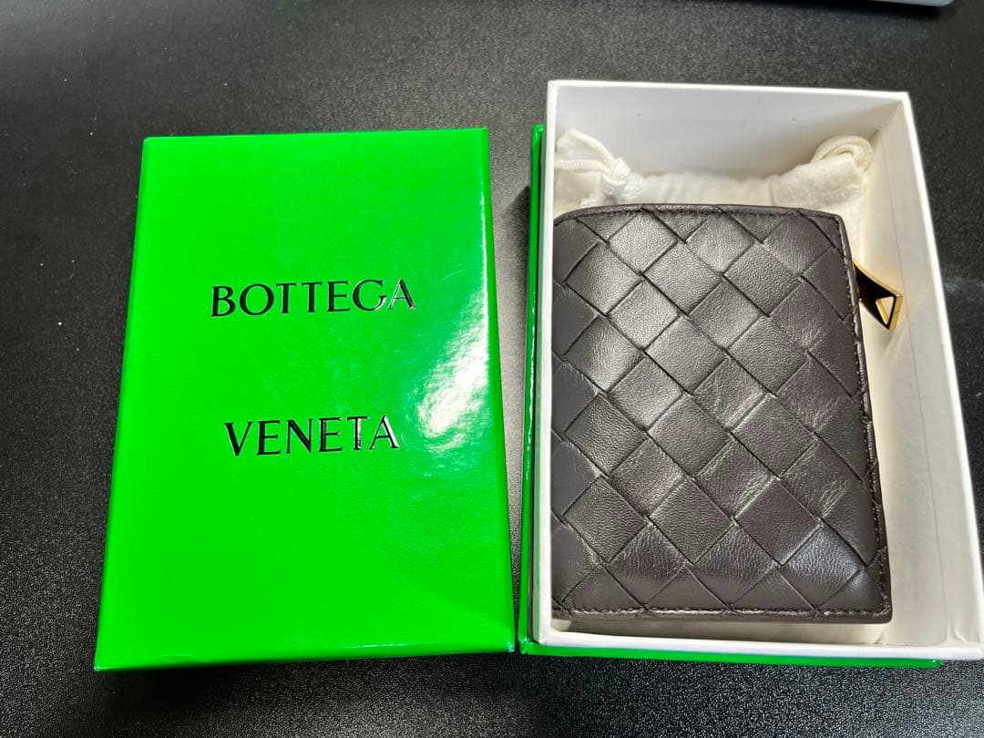 ボッテガヴェネタ イントレチャート スモール 二つ折りウォレット