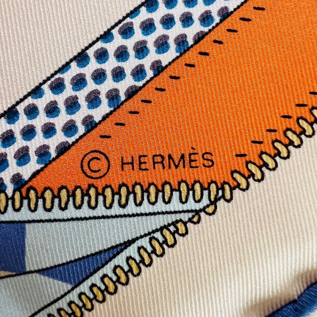 HERMES エルメス 自動車の快適　カレ65　スカーフ オレンジ系 シルク
