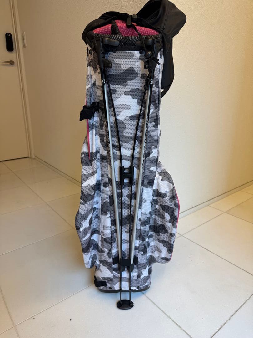 週末限定値下げ！　 OGIO スタンド式キャディバック　オジオ　キャディバック