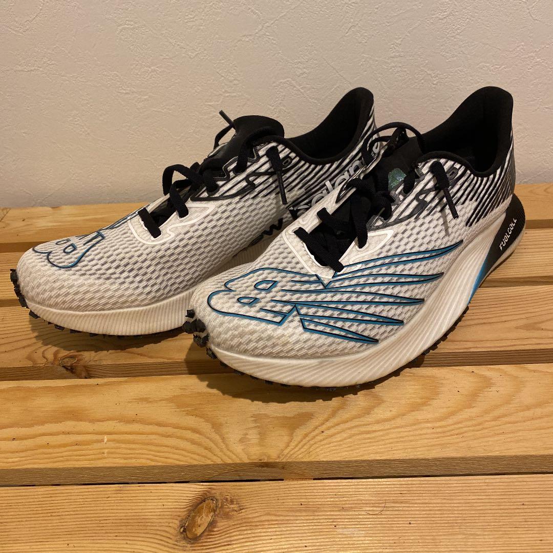 ニューバランス　フューエルセルrcエリート