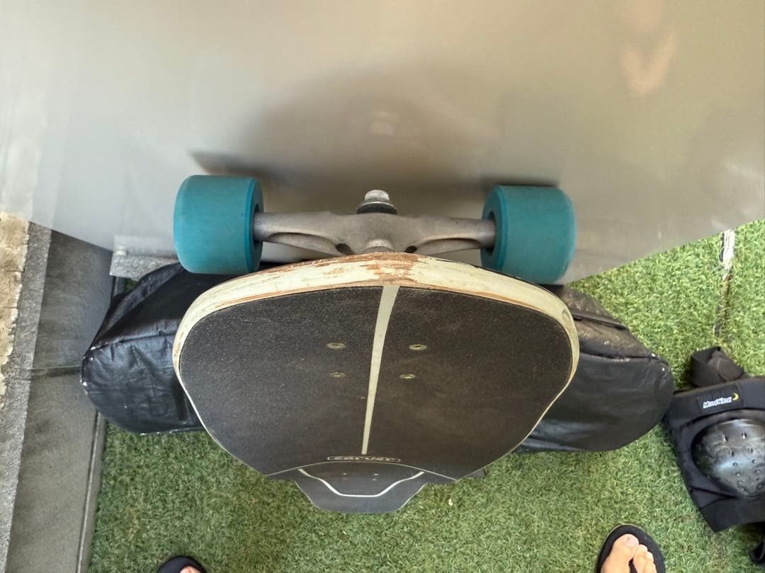 希少Carver BLACK TIP CX4カーバークルーザースケートボード