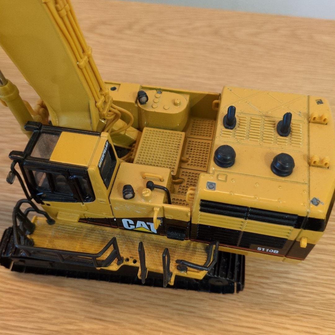 キャタピラー5110B　バックホー　重機ミニチュア　模型